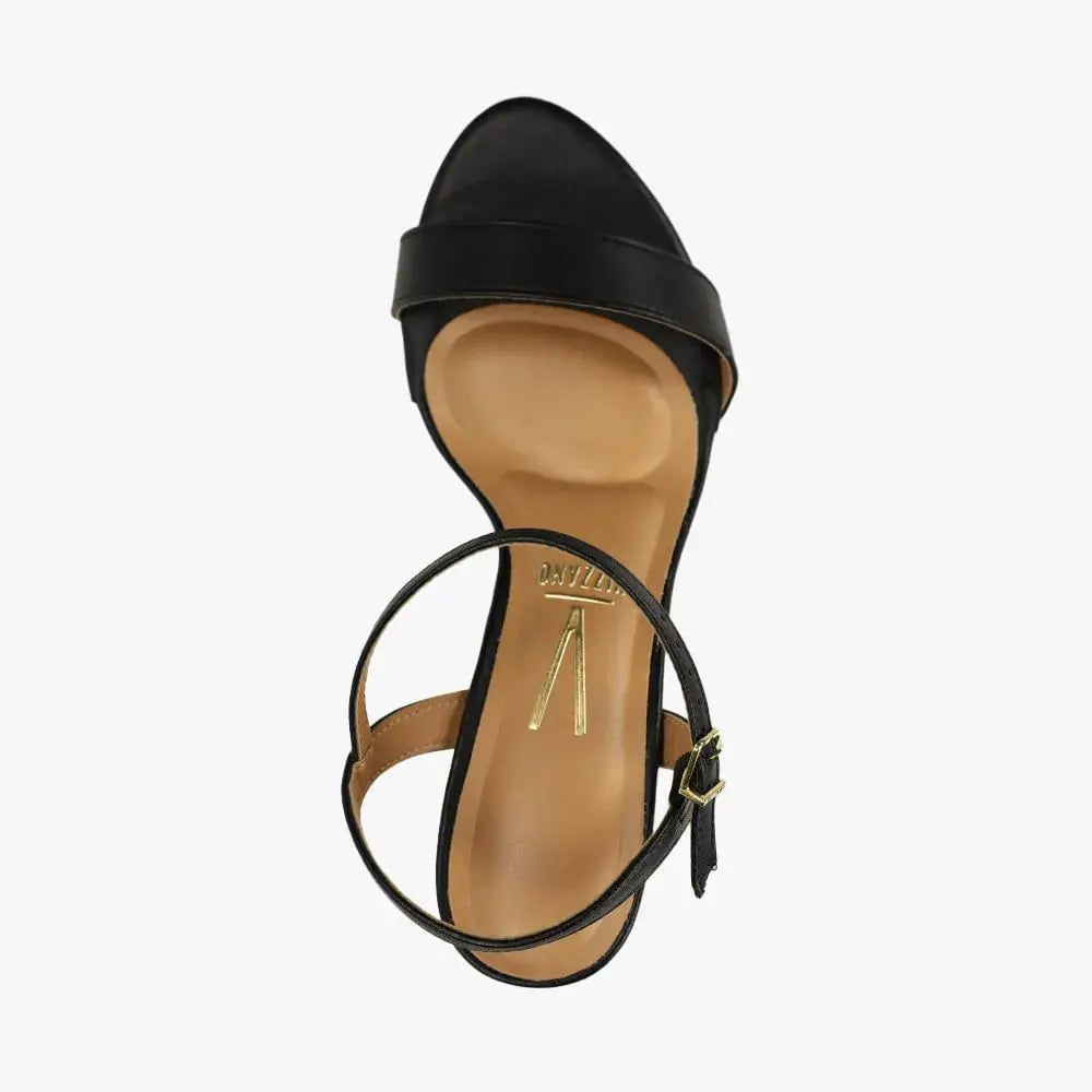 detalhe-fivela-dourada-sandalia-vizzano-preta-00