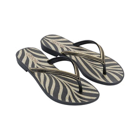 chinelo-grendha-18060-zebra-preto-borracha-leve-verao