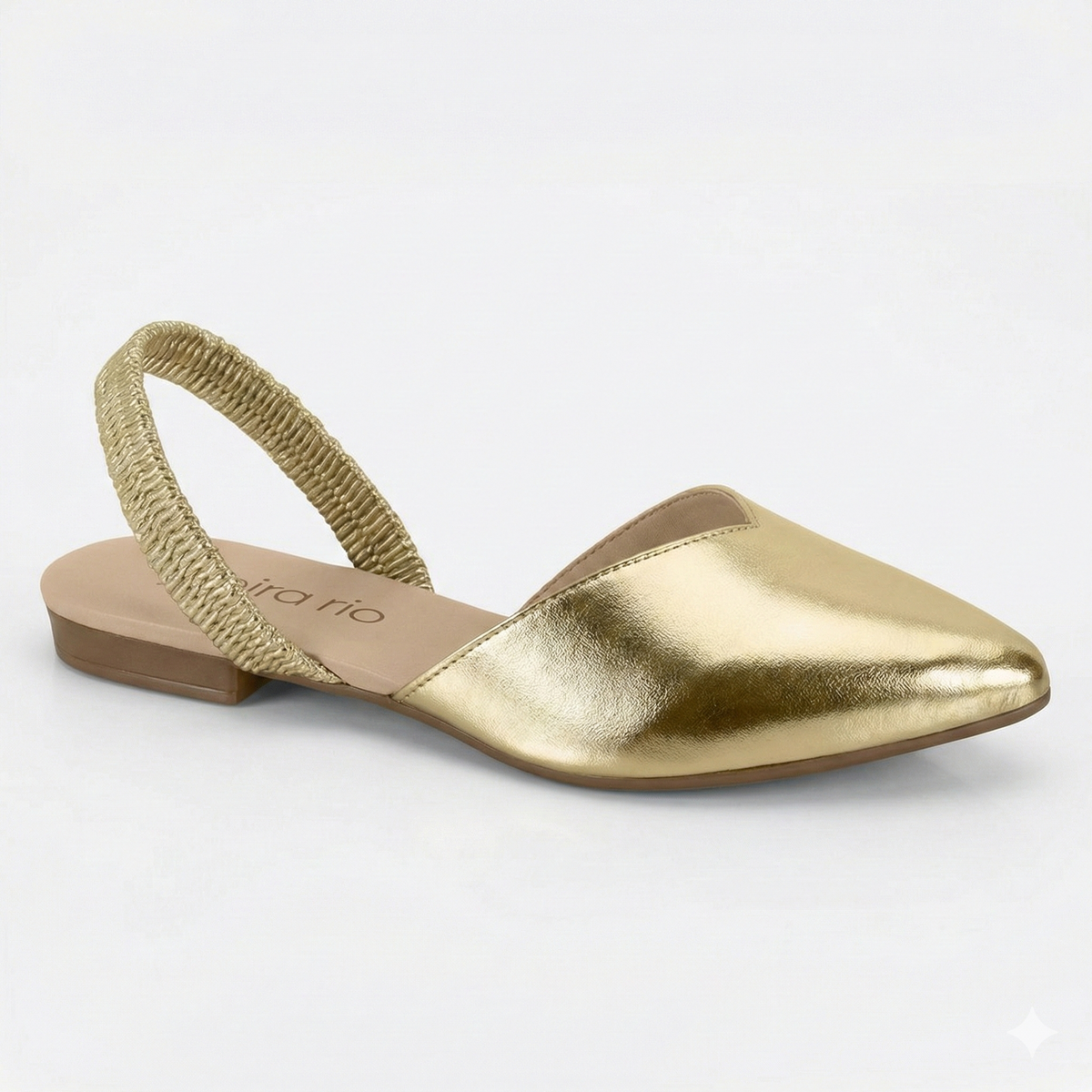 detalhe-bico-fino-sapato-feminino-dourado-00