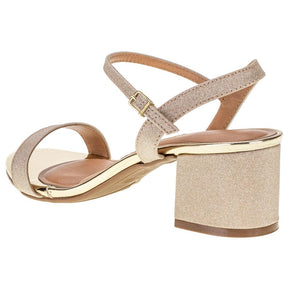 mulher-vestido-festa-usando-sandalia-vizzano-dourada-00